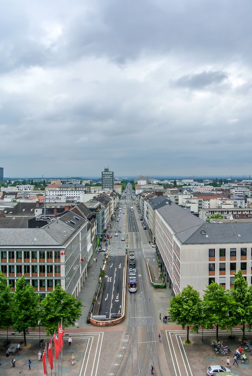 Blick der Rheinstraße nach Westen