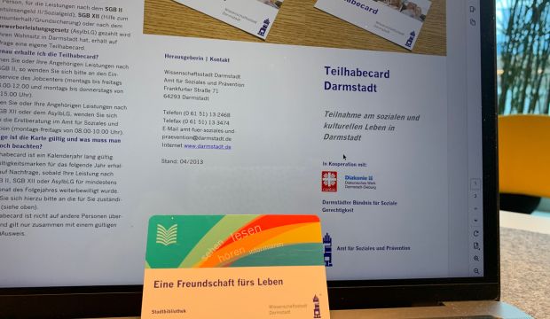 Freie Bibliotheks-Nutzung für Teilhabecard-Besitzer*innen